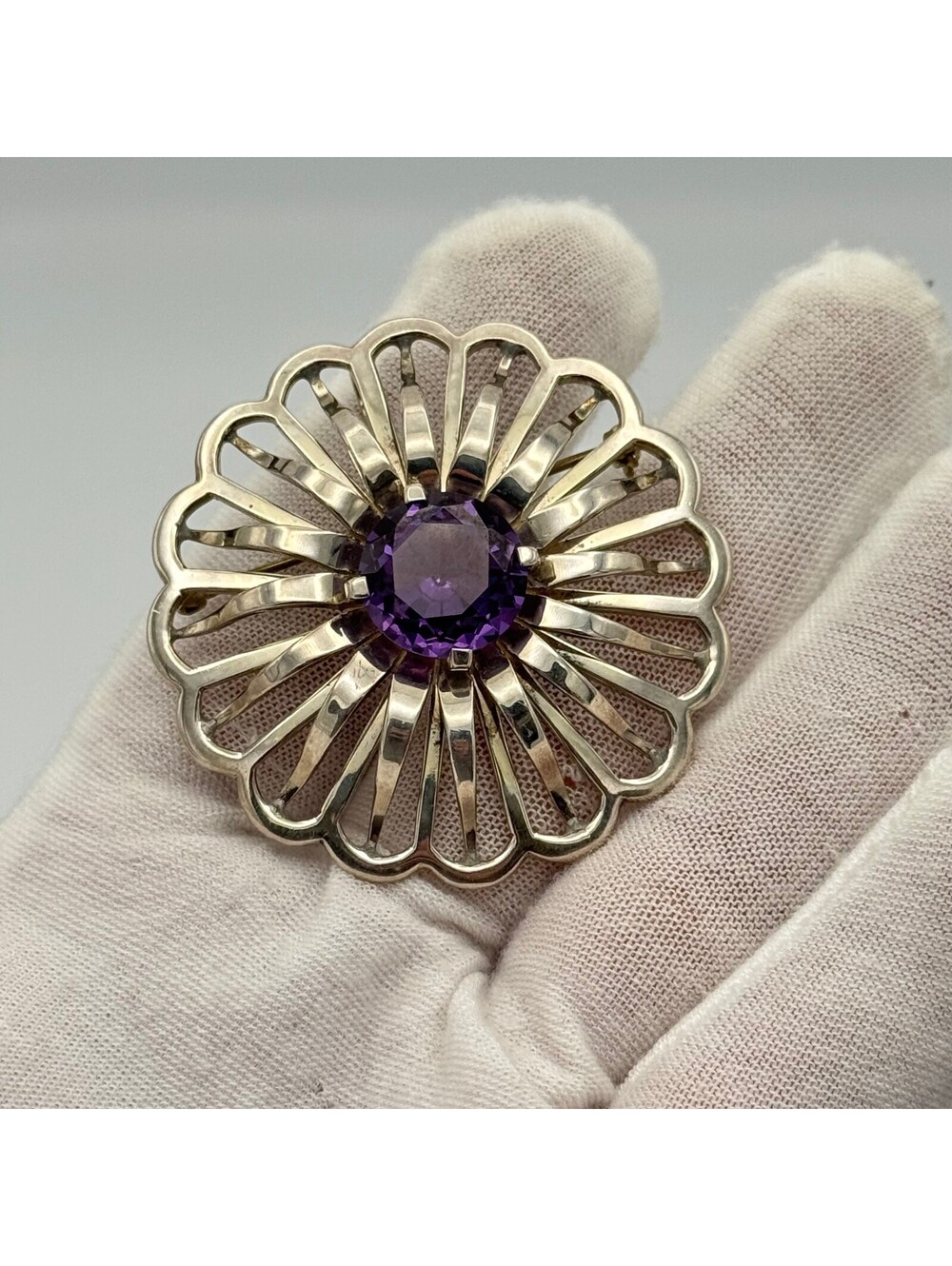 Sterling Silver and synthetic Alexandrite Brooch in shape of flower - Picture 3 of 4